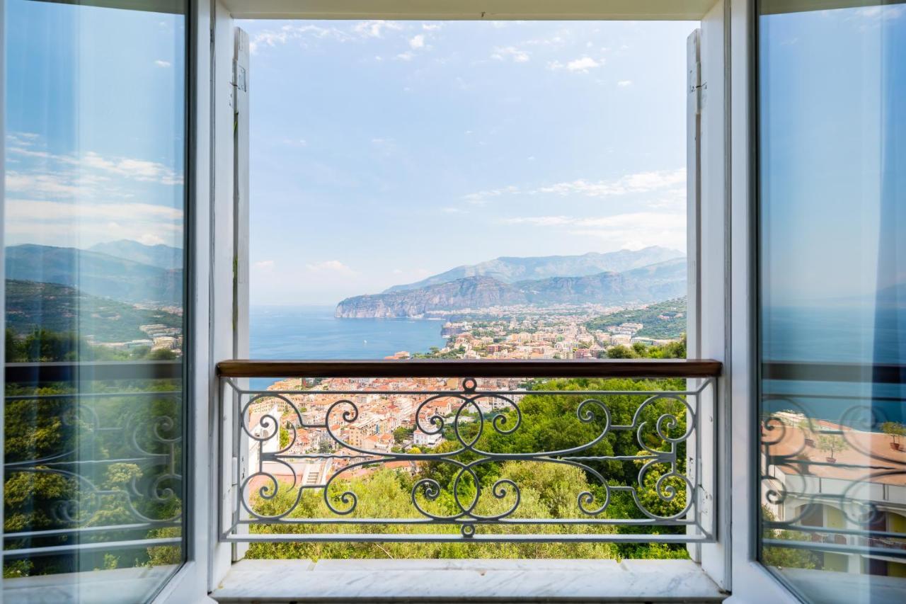 Ada * Sorrento
